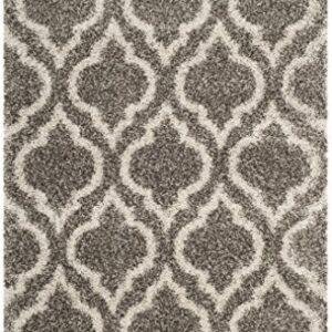 SAFAVIEH Hudson Shag Collection Accent Rug - 4' x 6', Grey & Ivory, Moroccan Design, Non-Shedding & Easy Care, 2-inch Thick Ideal for High Traffic Areas in Entryway, Living Room, Bedroom (SGH284B)