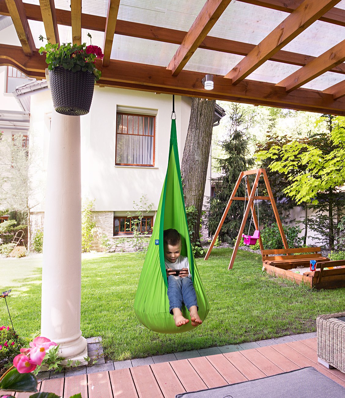 AMAZEYOU Kids Swing Hammock Pod Chair - Child's Rope Hanging Sensory Seat Nest Indoor Outdoor Use Inflatable Pillow - Great Children, All Accessories Included (Green)