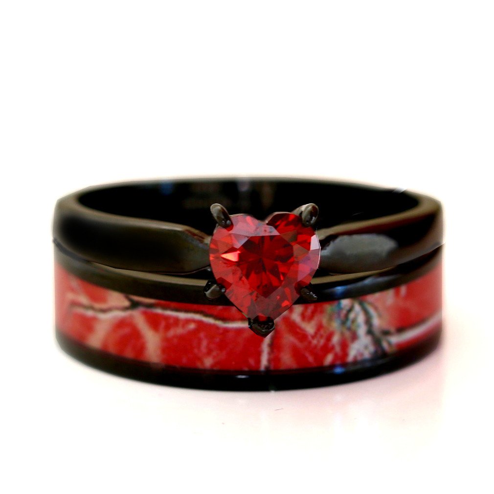 Black Plated Red Camo Wedding Ring Set Red Heart Engagement Rings Hypoallergenic Titanium and Stainless Steel (7)