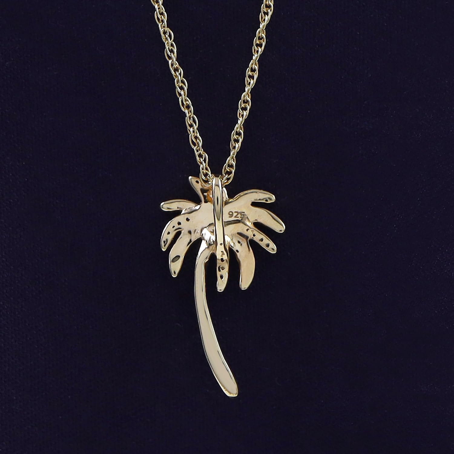 Jewel Zone US Beach Jewelry - 1/20 Carat Round Cut Natural White Diamond Accent Palm Tree Pendant Necklace In 10k Solid Yellow Gold 18 Inch 10k Gold Chain (0.05cttw)