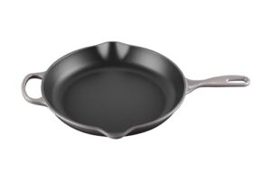 le creuset enameled cast iron signature iron handle skillet, 11.75" (2-3/8 qt.), oyster