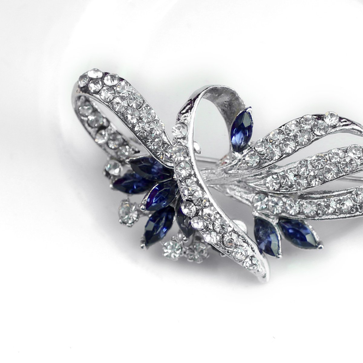 Merdia Created Crystal Brooch Fancy Vintage Style Flower Brooch Pin for Women,ladies with Blue/Purple Created Crystal | Vintage Fashion | Brooches and Pins for Women | Ladies Jewelry | Blue