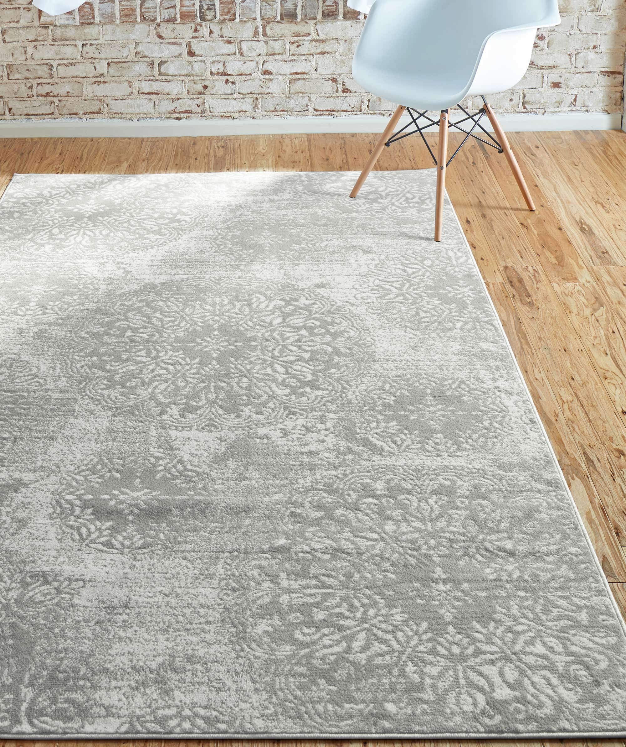 Unique Loom Sofia Collection Area Rug - Grand (4' 1" x 6' 1" Rectangle, Light Gray/ Ivory)