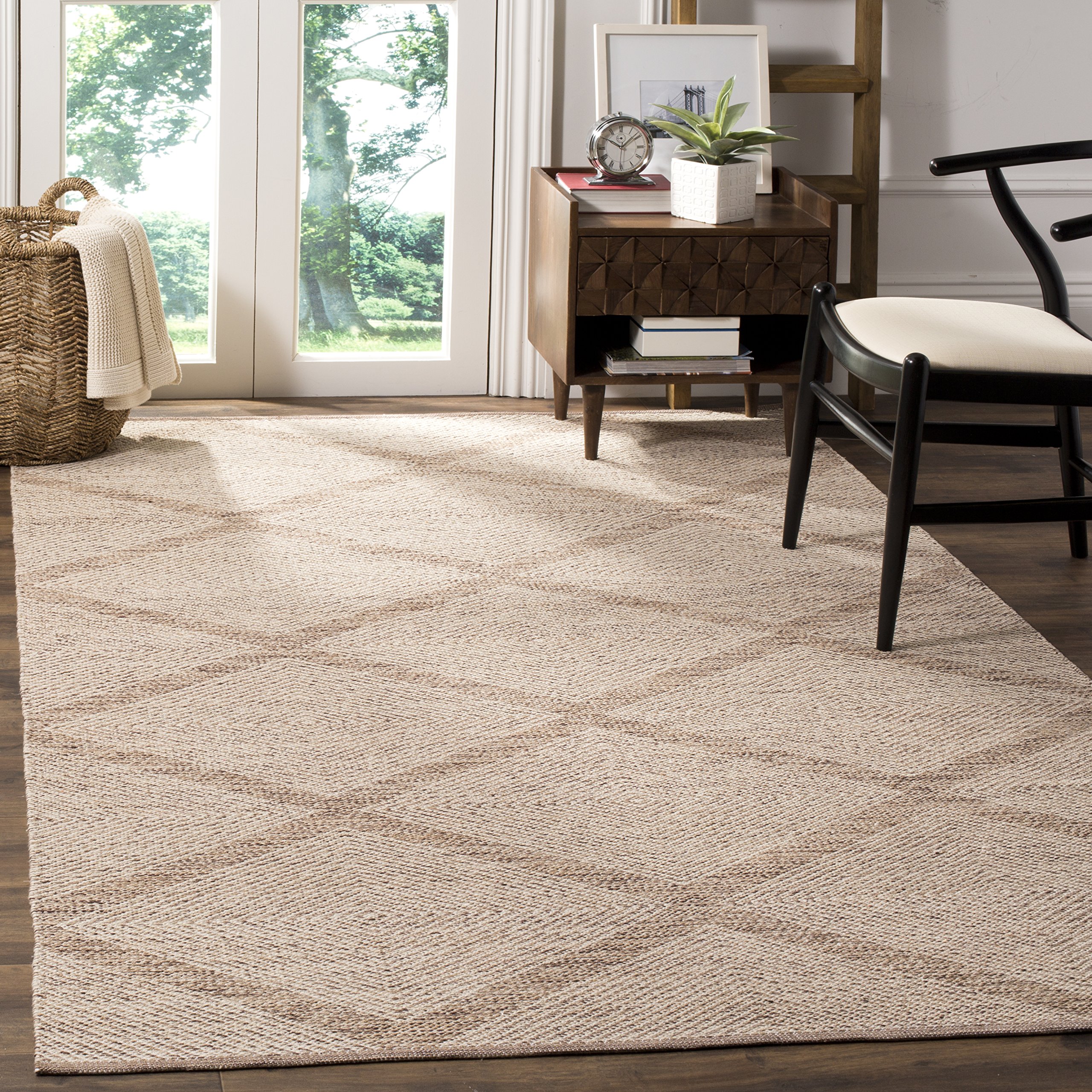 SAFAVIEH Montauk Collection Area Rug - 6' x 9', Beige, Handmade Cotton, Ideal for High Traffic Areas in Living Room, Bedroom (MTK821E)