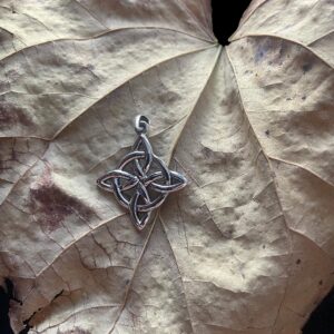 Jewelry Trends Sterling Silver Celtic Good Luck Knot Pendant