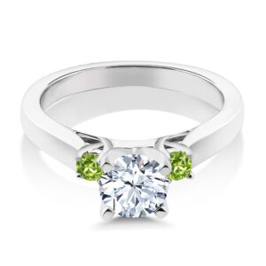 Gem Stone King 925 Sterling Silver White Zirconia and Green Peridot 3-Stone Engagement Ring For Women (1.74 Cttw, Round 6MM, Gemstone Birthstone, Size 6)