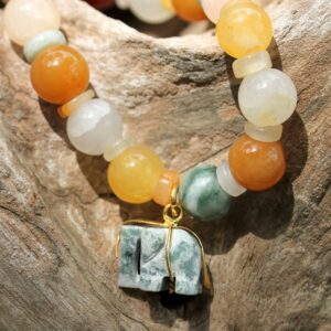 NOVICA Artisan Jade and Quartz Beaded Charm Bracelet with Elephant Gold Accent Green Stretch Thailand Animal Themed Birthstone [6.25 in Inner Circ. 10 mm W Pendant(s) 0.8 in L x 0.7 in W] ' Elephant