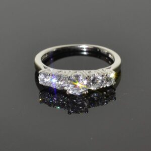 Realistic Top Grade 5 Stones Simulated Diamond Ring Stackable Solid 925 Silver 5ston7