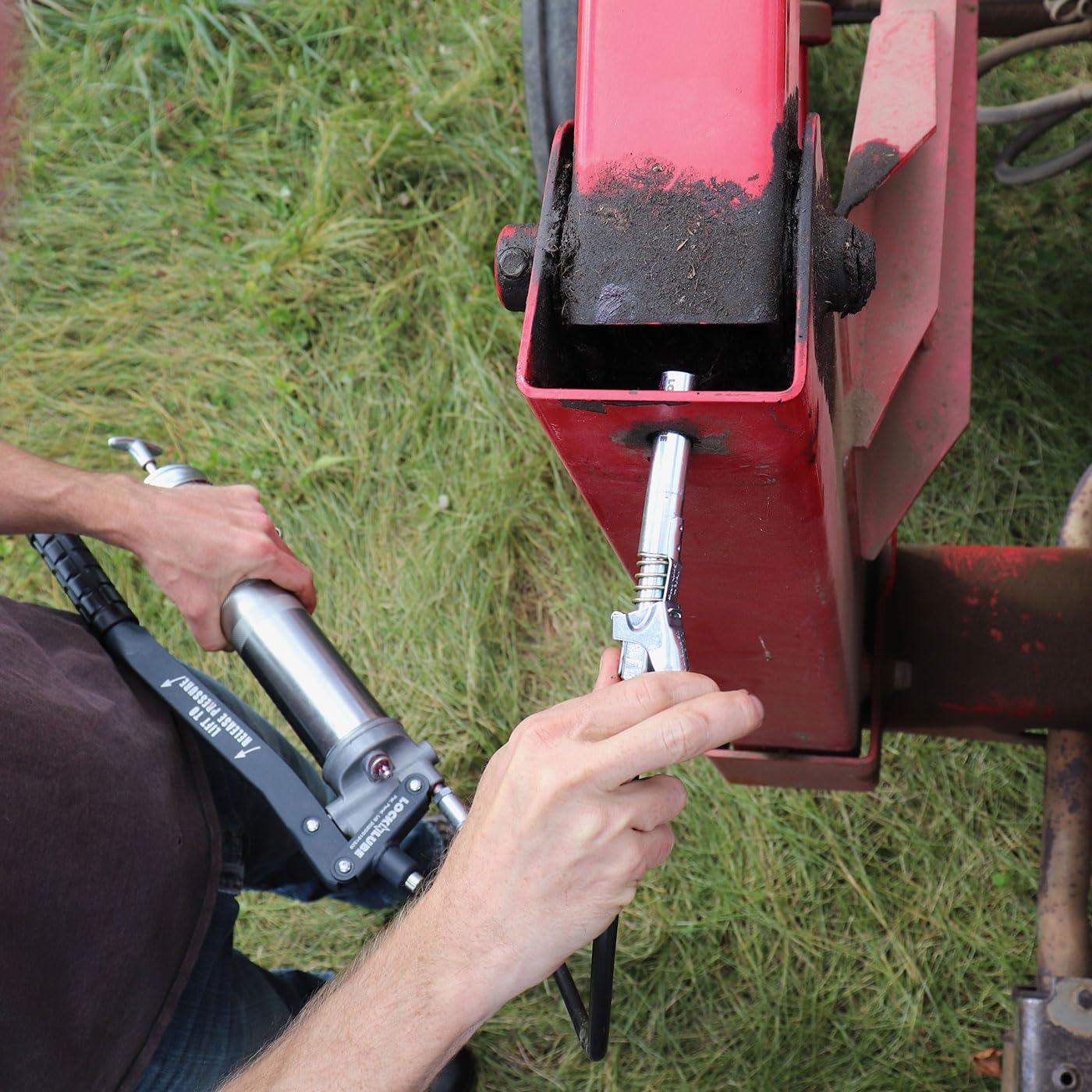 LockNLube Grease Gun Coupler XL - Extra reach for recessed grease fittings