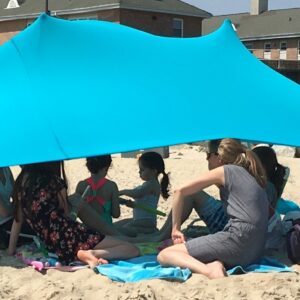 eZthings® UV Light Sun shade Protection Beach Shelters - Lightweight Tent Canopy with Sandbag Anchors (Light Blue, 7.5 x 7.5 ft - 6 ft Tall)