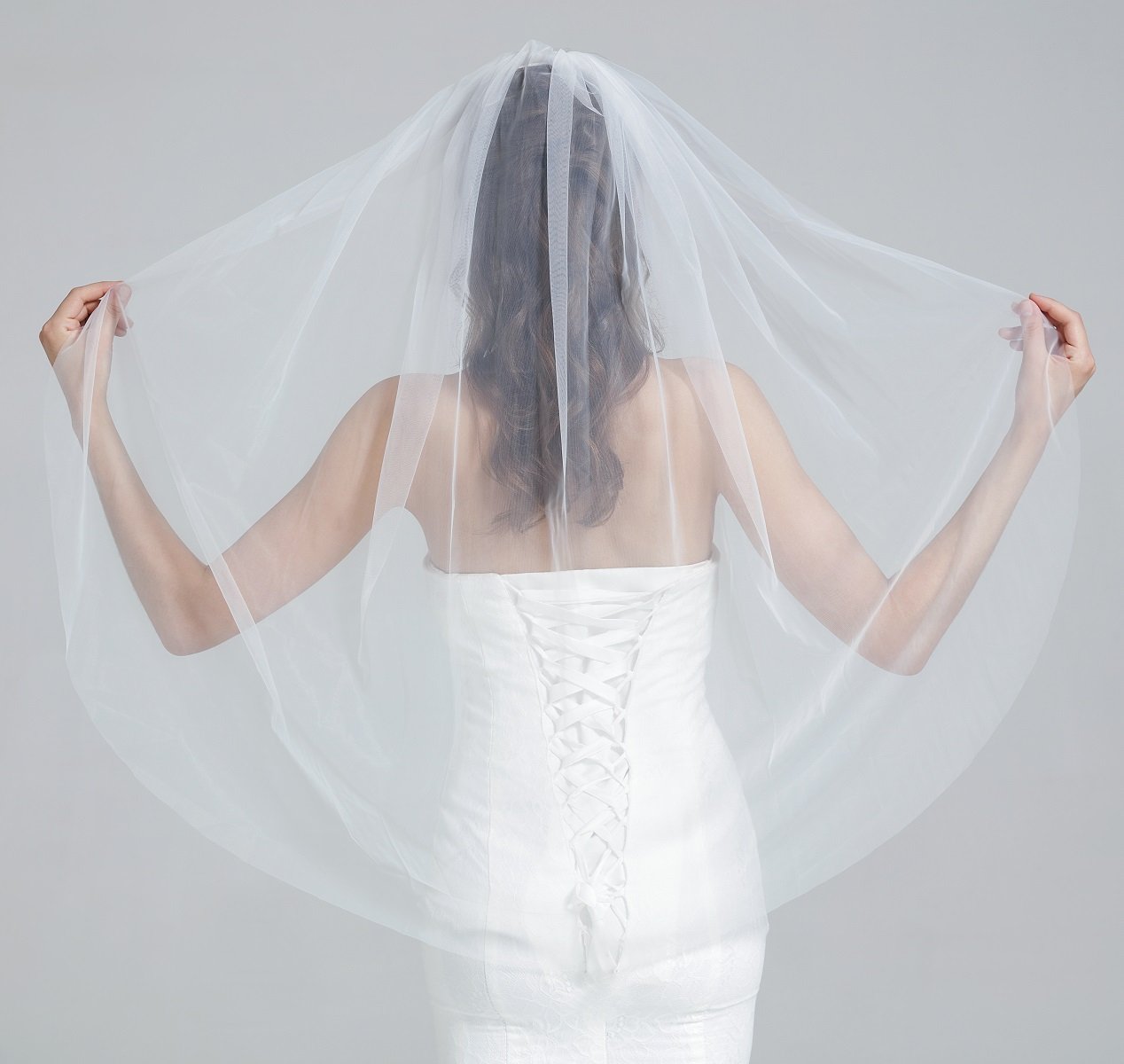 BEAUTELICATE Wedding Bridal Veil with Comb 1 Tier Cut Edge Fingertip&Cathedral Length