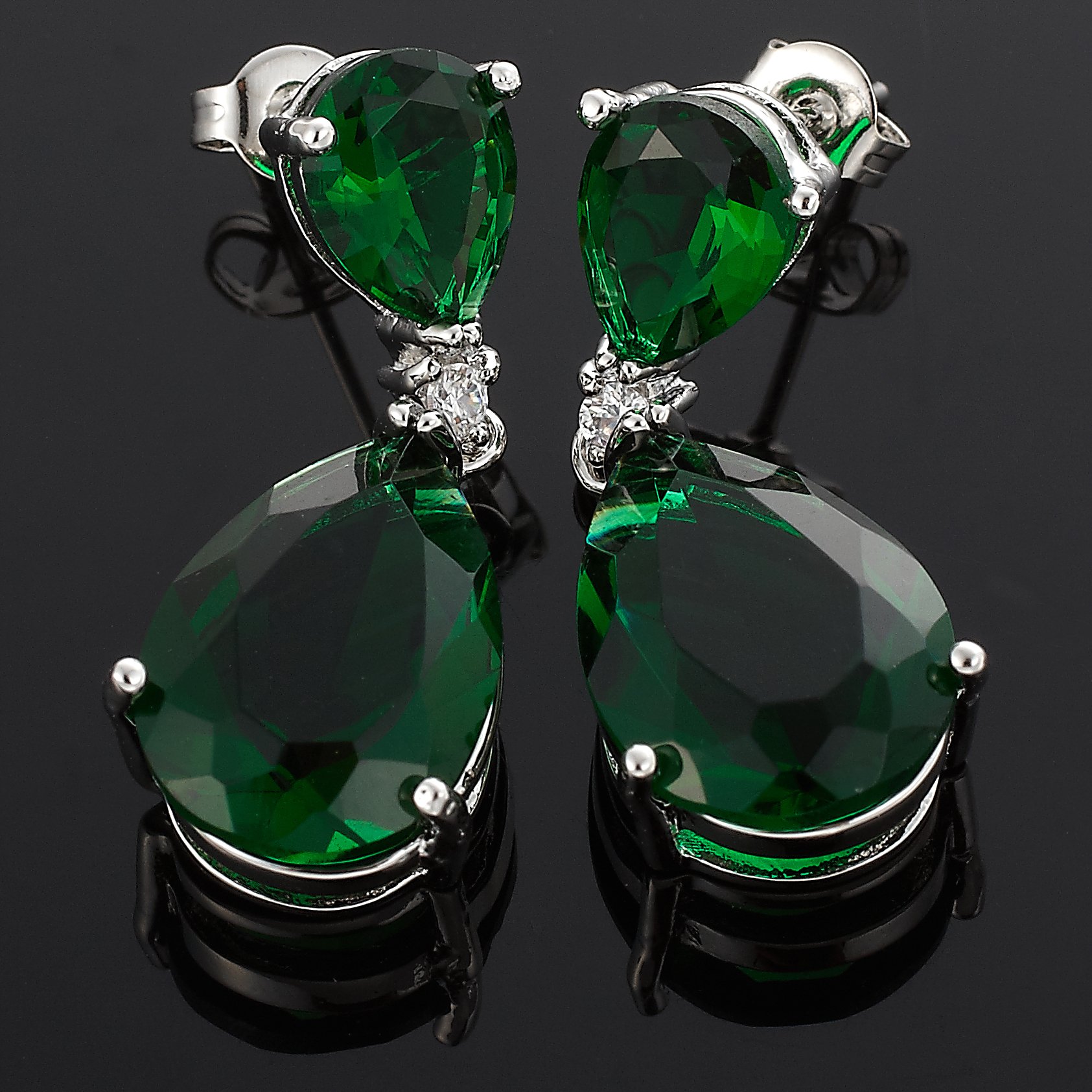 [RIZILIA CELEBOX] Teardrop Dangle Pierced 1.1" Earrings with Pear Cut CZ [Simulated Green Emerald] in White Gold Plated, Celebrity inspired by Angelina Jolie