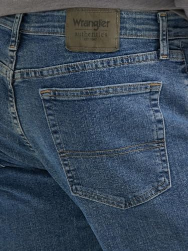 Wrangler Authentics Men's Regular Fit Comfort Flex Waist Jean, Light Stonewash, 42W x 30L