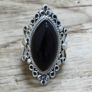 NOVICA Artisan Handmade Onyx Cocktail Ring Sterling Silver from India Black Birthstone [ring Front 1.3 in L x 0.8 in W x 0.4 in H Band Width 3 mm W] ' Lover' S Midnight Gaze'