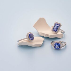 PEORA Simulated Tanzanite Serenity Ring for Women 925 Solid Sterling Silver, 1.50 Carats Oval Shape 8x6mm, Size 8