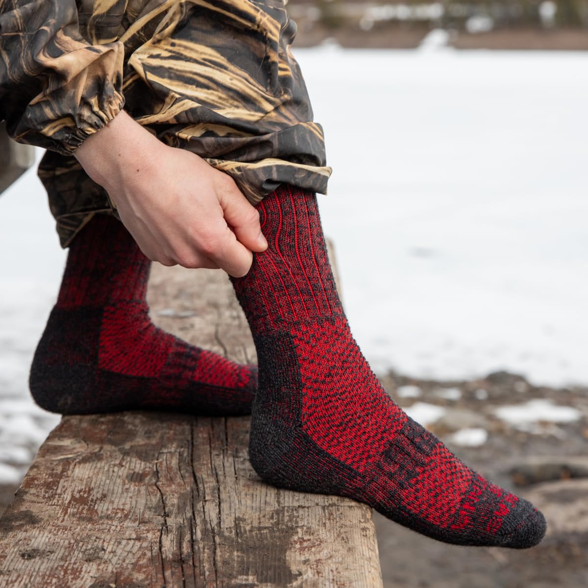 Boot Socks For Men Alpaca Blend Socks With Extra Cushion, Thermal Socks For Women Alpaca Socks Men (Red, Medium - Women 8-10, Men 7-9)