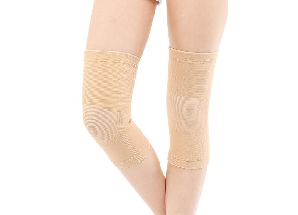 Elandy 1 Pair Unisex Non-trace Knee Pads-Knee Brace Support Sleeve Leg Support Brace Pads Kneecap For Outdoor Sports Volleyball Basketball Dance Cycling Climbing Yoga (Nude)