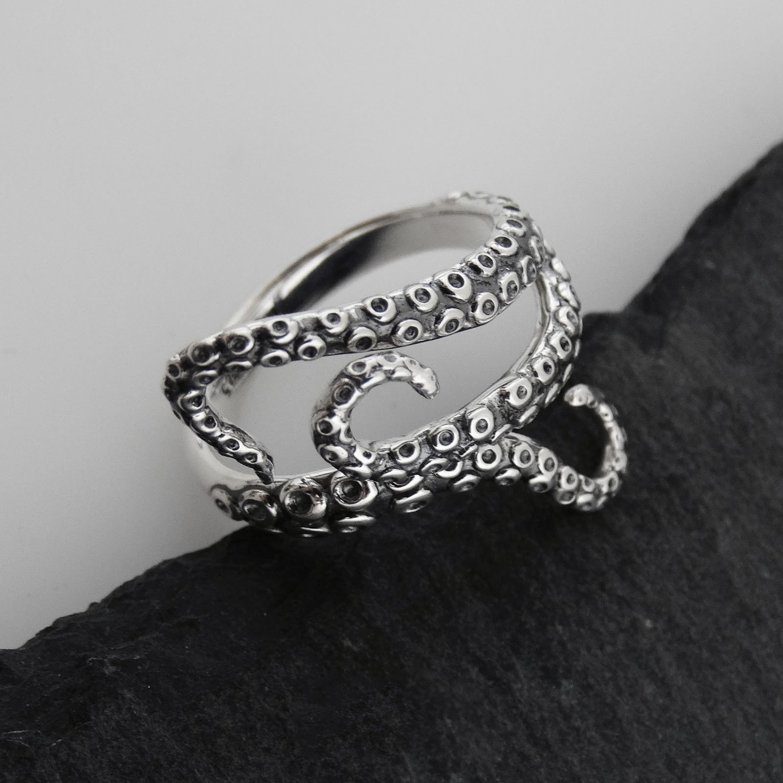 FashionJunkie4Life Sterling Silver Octopus Tentacles Wrap Ring, Sizes 6-10 (6)