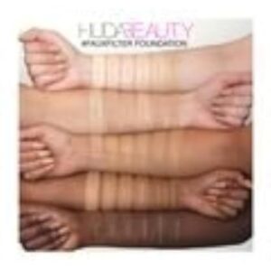 HUDA BEAUTY #FauxFilter Foundation - Vanilla 120B