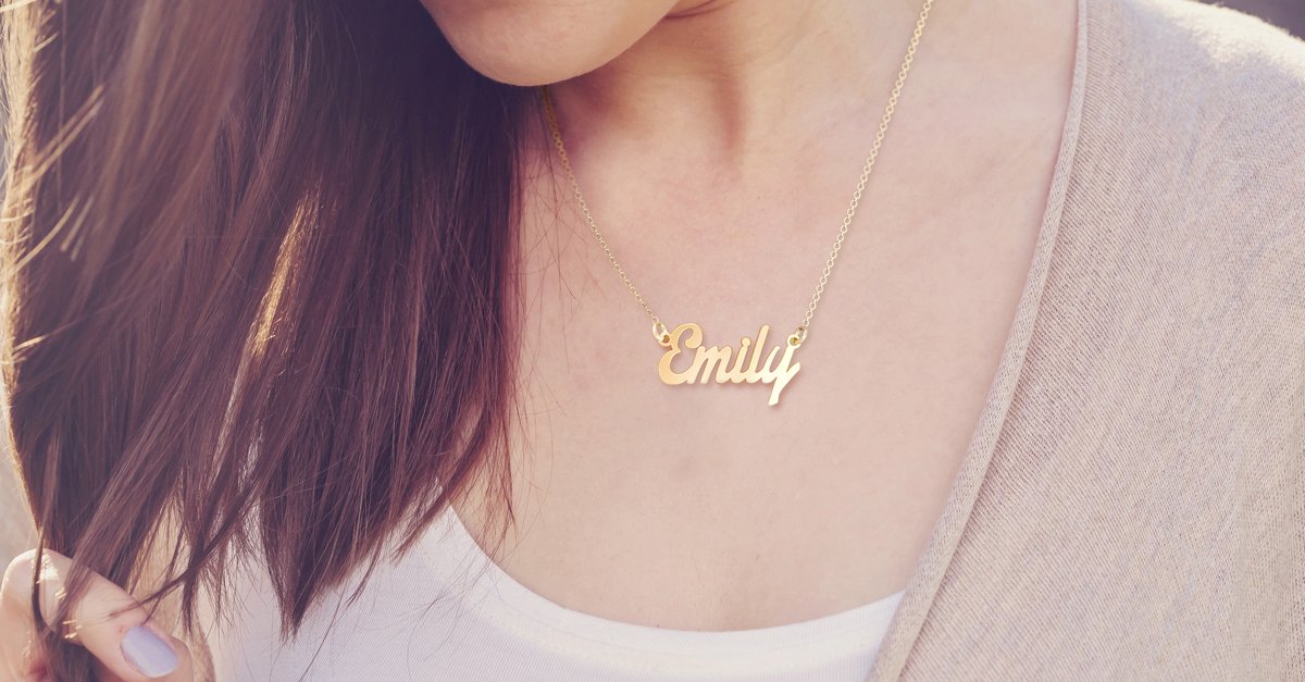 TSD Sterling Silver Personalized Name Necklace with a 16" Chain in Glamorous Font by JEWLR…