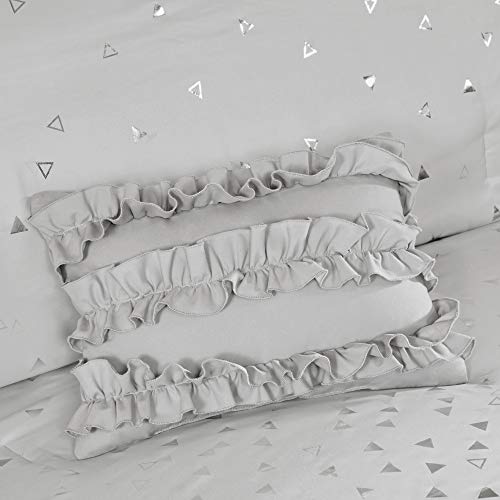 Intelligent Design Zoey Triangle Metallic Print, Cozy Comforter Set All Season Bedding Set, Matching Sham, Decorative Pillow, Full/Queen, Grey/Silver 5 Piece