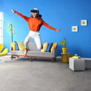 Lenovo Mirage Solo with Daydream, Standalone VR Headset with Worldsense Body Tracking, Ultra-Crisp QHD Display, Smartly Designed Mobile Headset