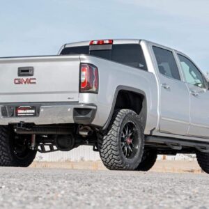 Rough Country 3.5" Lift Kit w/N3 Shocks for 14-18 Chevy/GMC 1500-12130