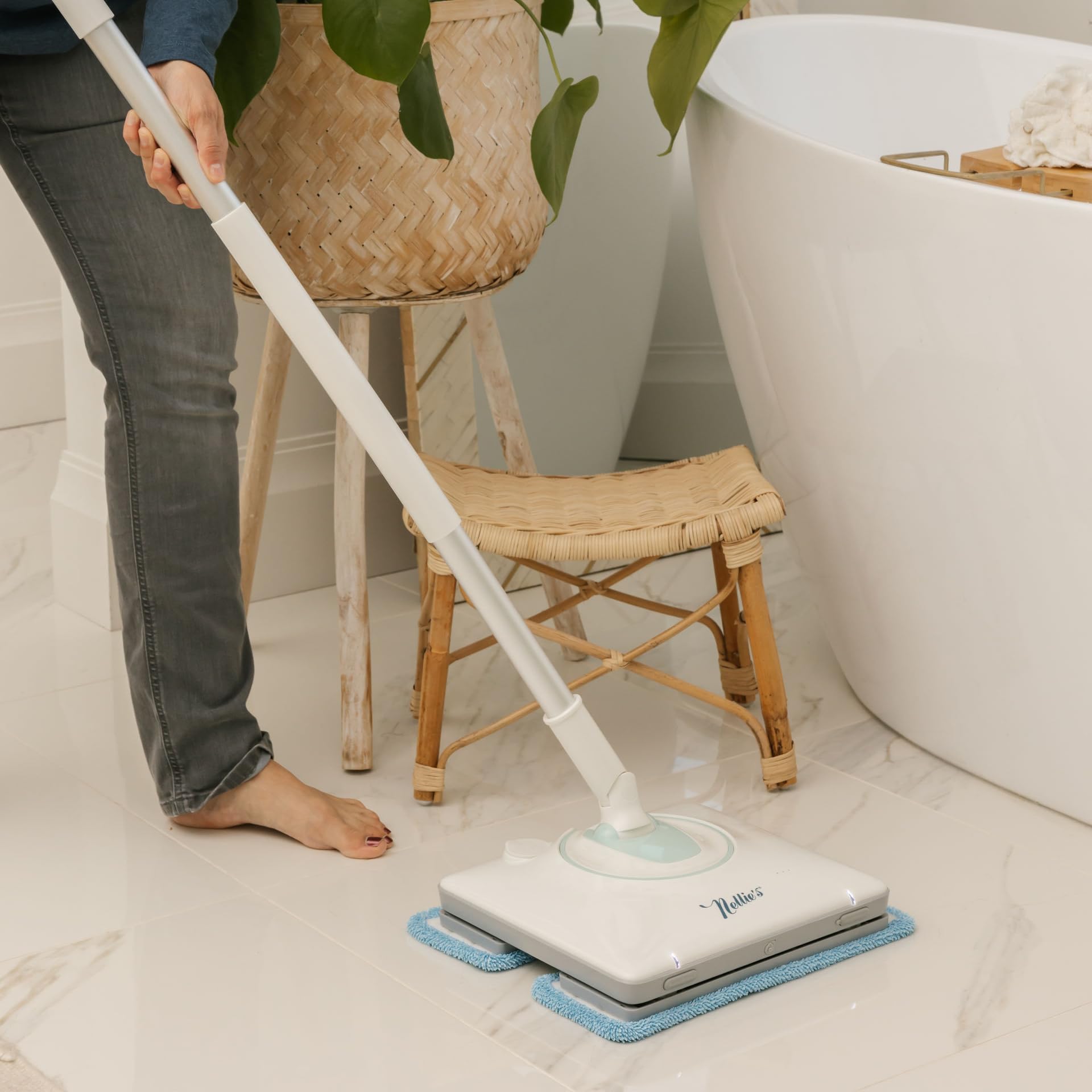 Nellie's Wow Mop- Cordless, Light-Weight and Rechargeable