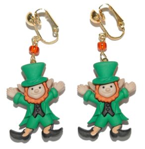 adorable st patrick's day leprechaun clip on dangle earrings (h120clip)