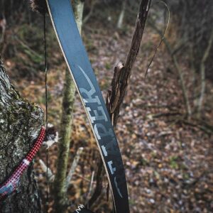 October Mountain Products Night Ridge 60” Recurve — Black (RH - 50 lbs.)