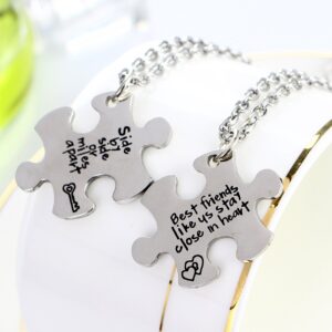 Meiligo® Retro 2 Pcs Side By Side Or Miles Apart Best Friends Teen Friendship Necklace Key Chain Set (Necklace Set)