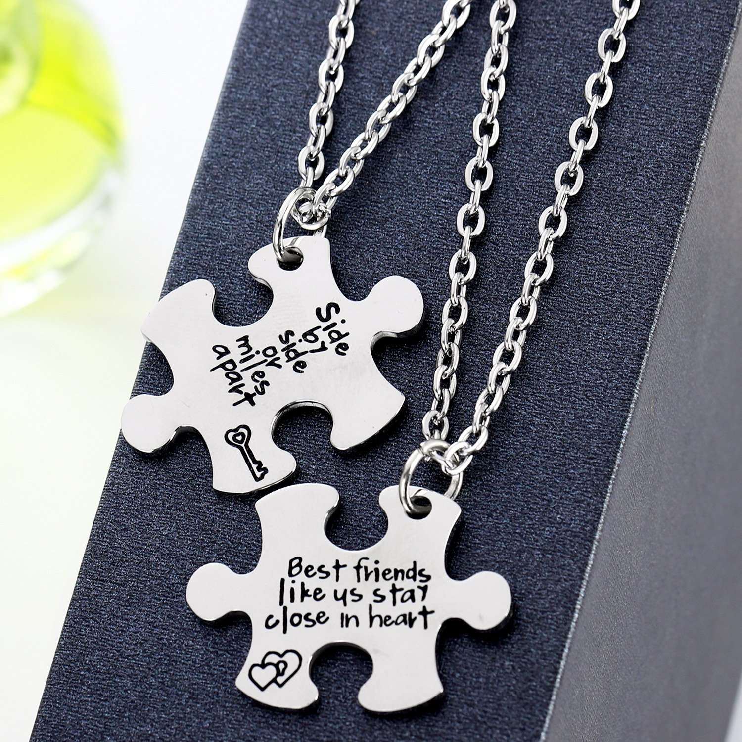 Meiligo® Retro 2 Pcs Side By Side Or Miles Apart Best Friends Teen Friendship Necklace Key Chain Set (Necklace Set)