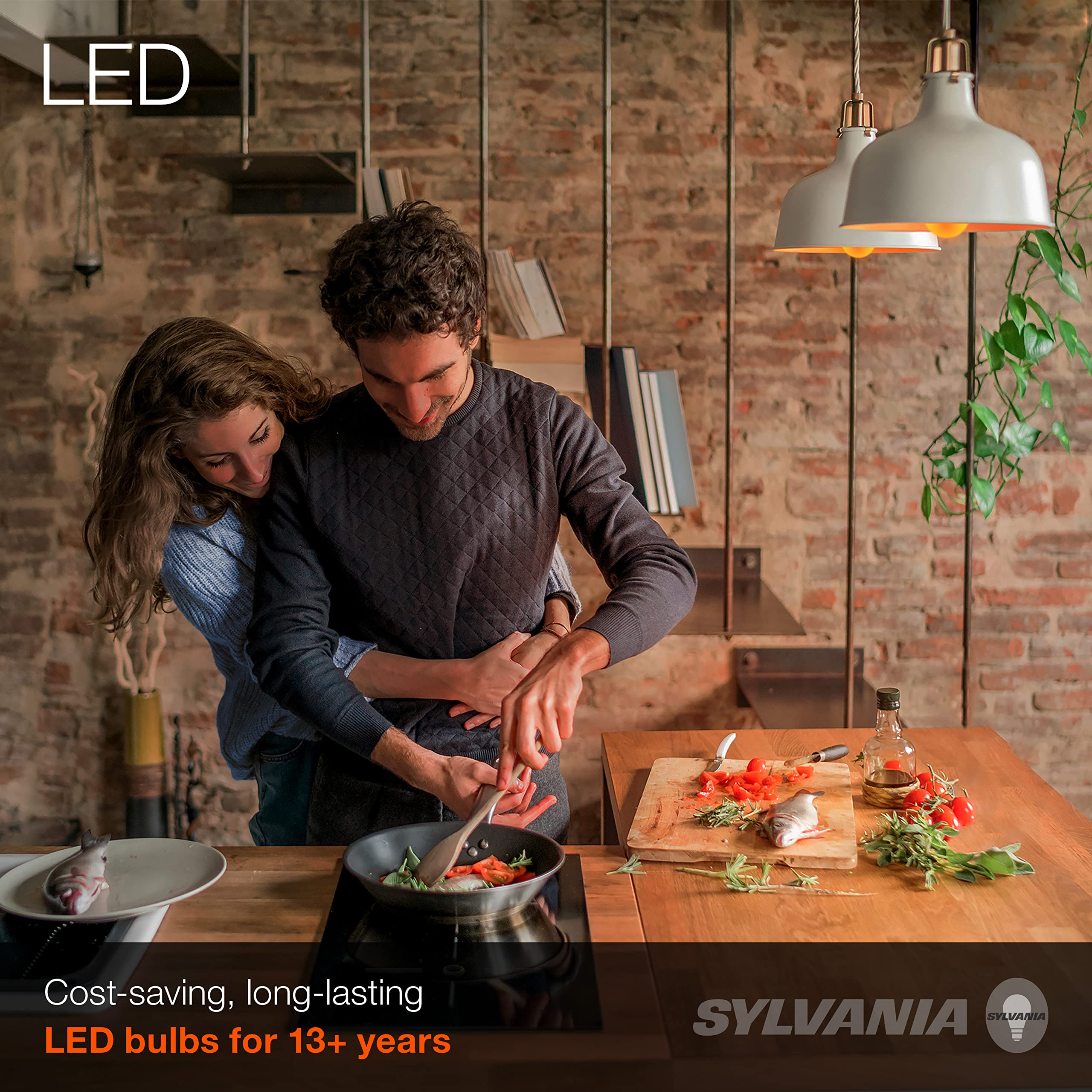 SYLVANIA A19 LED Vintage Light Bulb, 40W Equivalent Efficient 4.5W, 13 Year, 380 Lumens, Dimmable, Amber Glow - 1 Pack (75347)