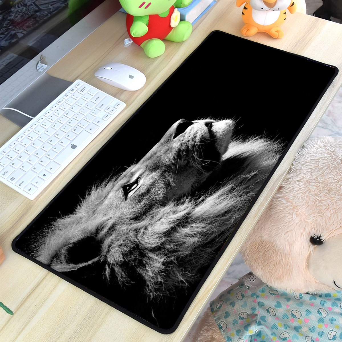 Qisan Large Gaming Mouse Pad Extended Size Mousepad for Computer Desktop PC Laptop 31.5"x11.8"x0.15" Keyboard Pad Desk Pad with Anti-Slip Rubber Base Large Desk Mat for Keyboard and Mouse-Lonely-Lion