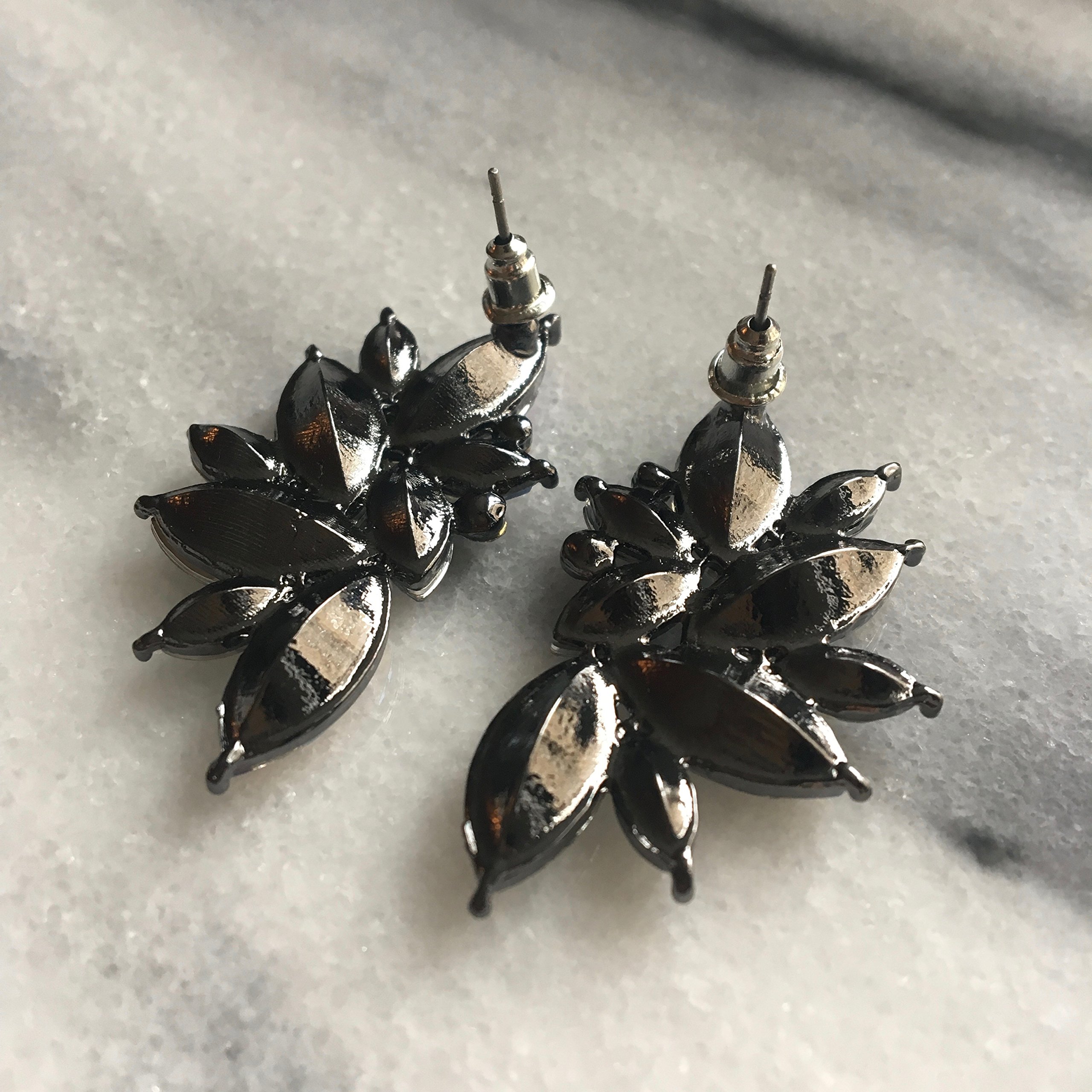 80s Funky Punk Rock Spiky Oversized Rhinestone Studded Candy Cluster Women Stud Earrings in Aurora Borealis (Aurora Borealis)