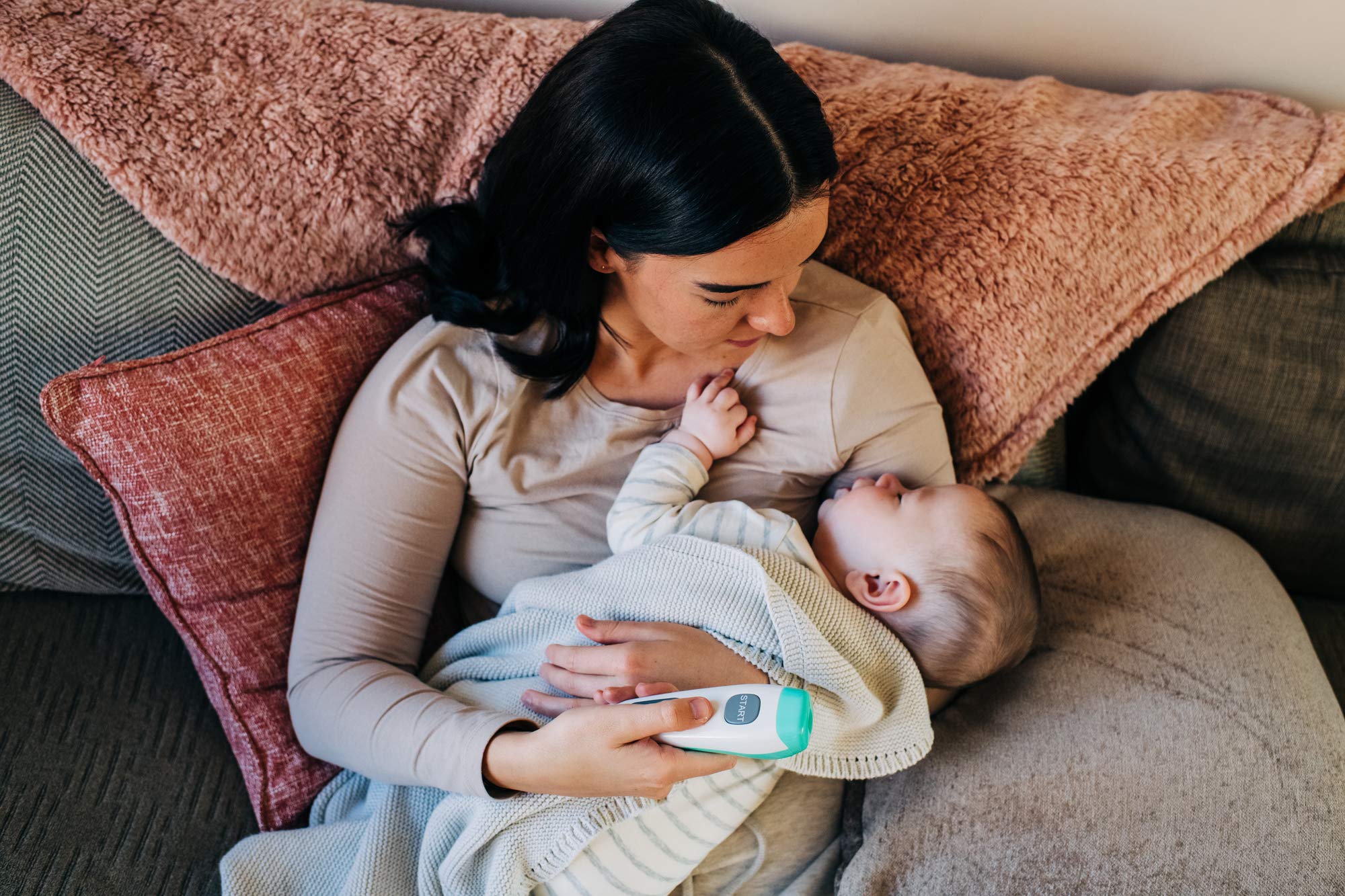 Tommee Tippee Digital No Touch Forehead Thermometer for Baby | Fast 2 Second Results | Fever Indicator | Memory Function