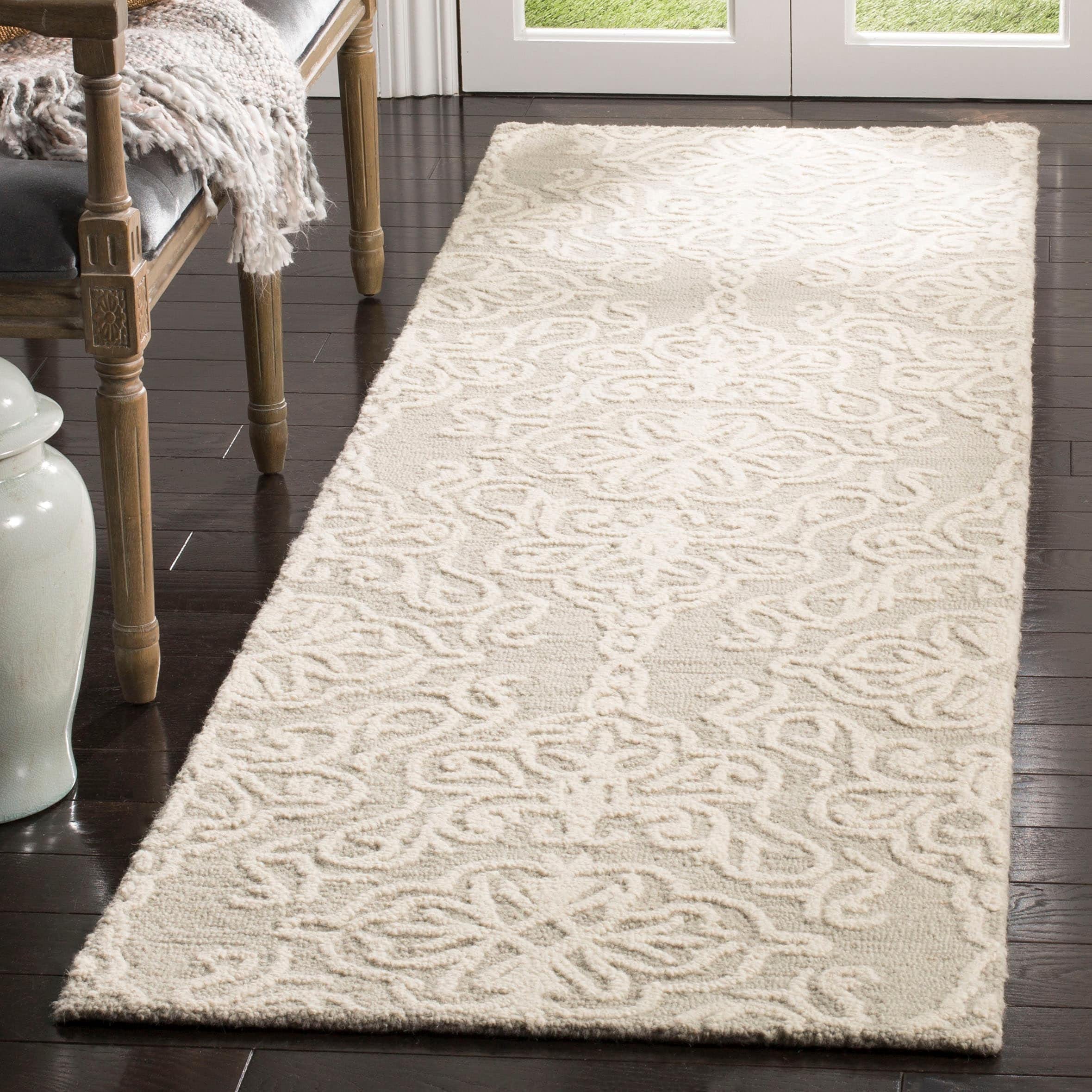 SAFAVIEH Blossom Collection Area Rug - 8' x 10', Beige & Ivory, Handmade Wool, Ideal for High Traffic Areas in Living Room, Bedroom (BLM112B)