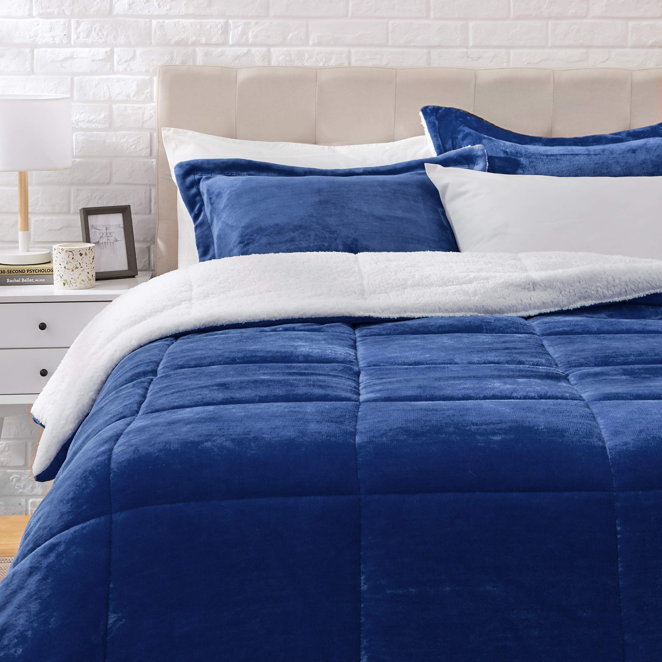 Amazon Basics Ultra-Soft Micromink Sherpa 3-Piece Comforter Bed Set, King, Navy Blue, Solid