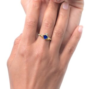 Gem Stone King 10K Yellow Gold Irish Celtic Claddagh Blue Created Sapphire and Diamond Accent Women Ring (0.86 Cttw, Available In Size 5, 6, 7, 8, 9)