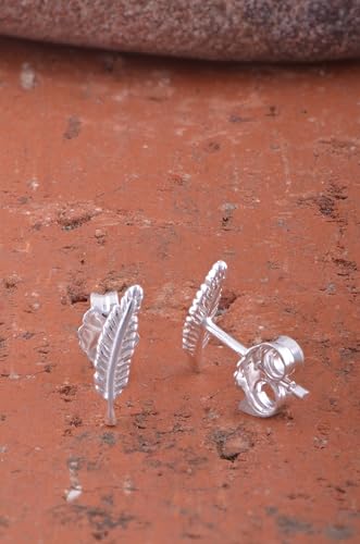 Sterling Silver Womens Dainty Feather Stud Earrings Gifts for Girlfriend Ladies 0.39in