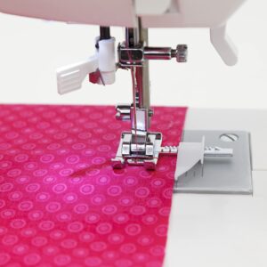 SINGER | 5560 Computerized Sewing Machine with Included Accessory Kit, Hard Cover & Extension Table, 203 Stitch Applications - Perfect for Beginners