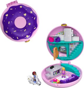 polly pocket playset, travel toy with 2 micro dolls & surprise accessories, pocket world donut pajama party compact, food toy