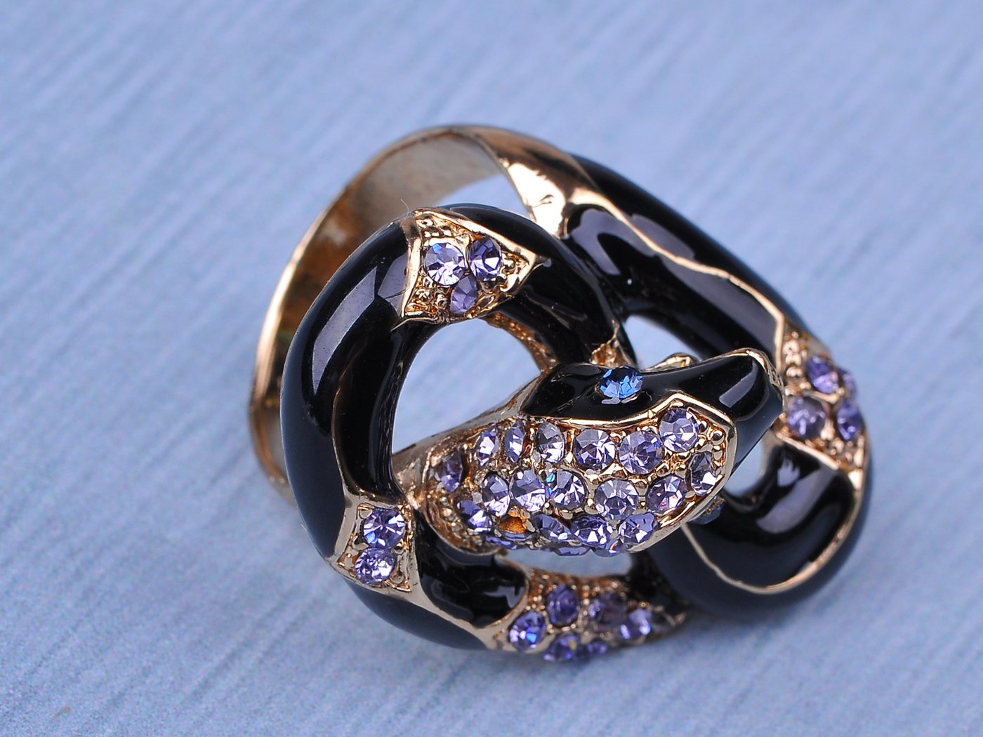 Alilang Black Enamel Body Purple Crystal Rhinestone Serpent Snake Fashion Sized Ring, Size 6