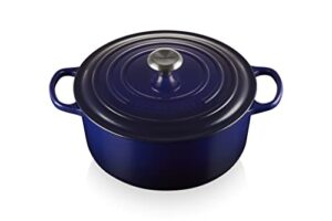 le creuset enameled cast iron signature round dutch oven, 7.25 qt., indigo