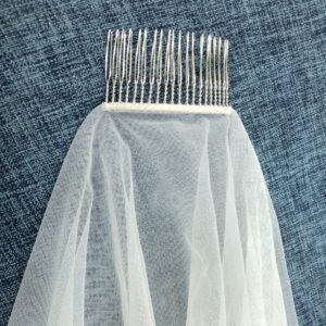 BEAUTELICATE Bridal Wedding Veil 1 Tier For Women Cut Edge Knee Chapel Length With Comb Ivory White