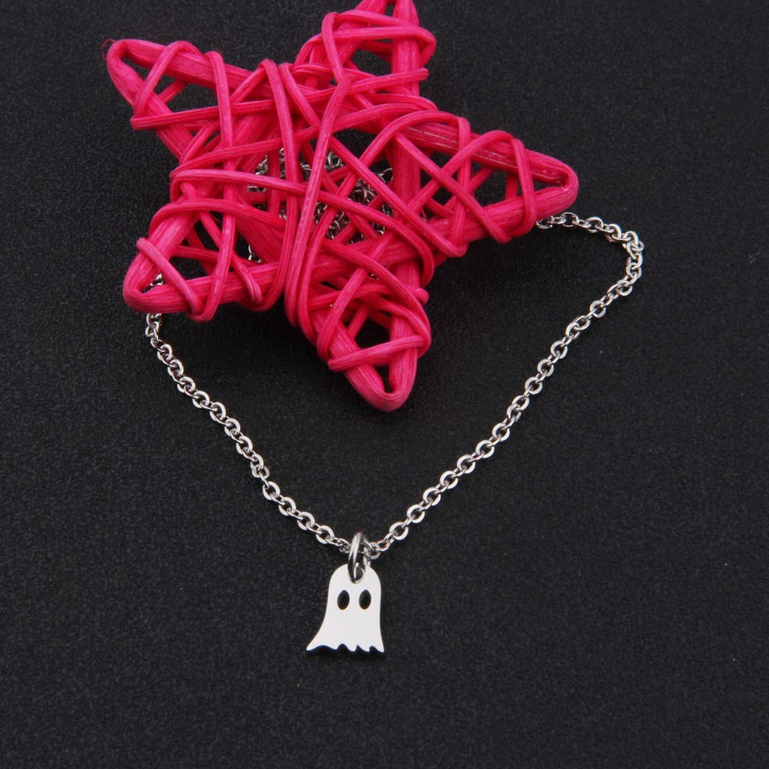 BNQL Tiny Cute Ghost Necklace Halloween Funny Jewelry