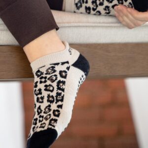 Great Soles Ombre and Leopard Print Non Skid Socks for Women - Non Slip Grip Yoga Socks for Pilates, Barre, Ballet (Leopard Black)