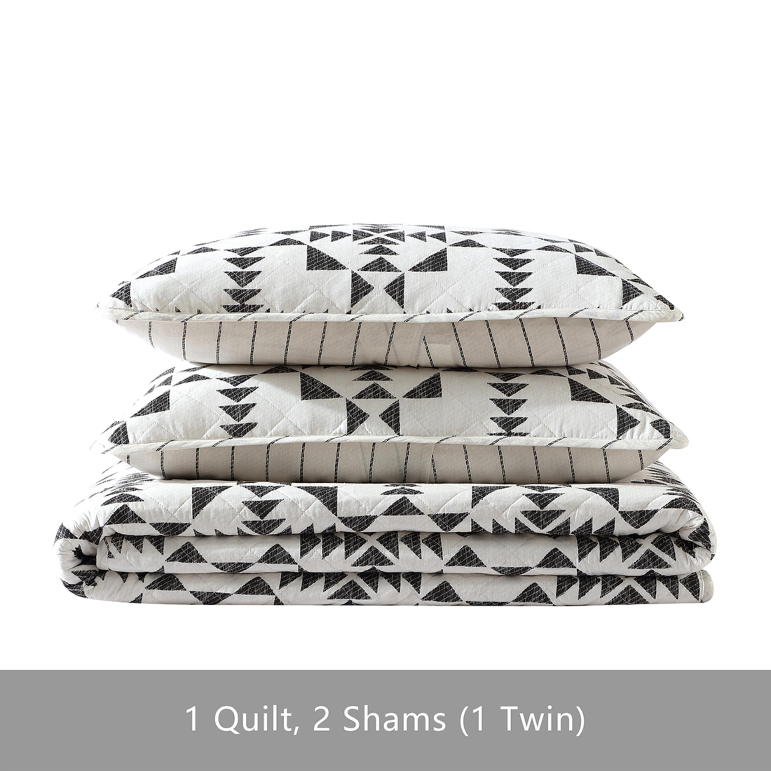 Eddie Bauer - Queen Quilt Set, Reversible Cotton Bedding with Matching Shams, Lightweight Home Decor for All Seasons (Arrowhead Charcoal, 3 pcs, Queen)