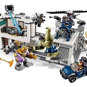 LEGO Marvel Avengers Compound Battle 76131 Building Set Includes Toy Car, Helicopter, and Popular Avengers Characters Iron Man, Thanos and More (699 Pieces)