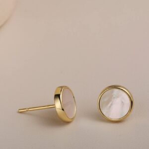 S.Leaf Minimalism Mother of Pearl Stud Earrings Sterling Silver Round Disc Stud Earrings for Women (yellow gold)